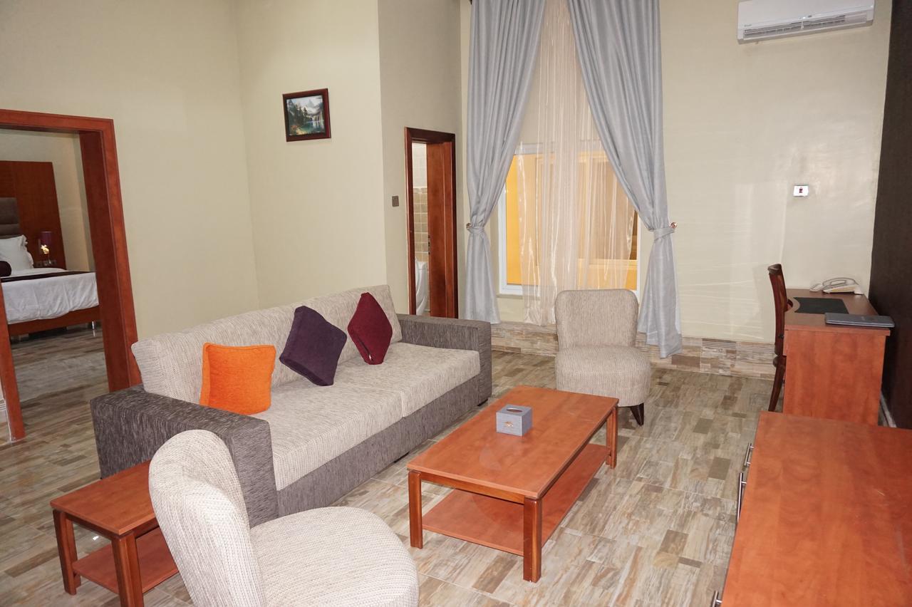 Aenon Suites Oshogbo Zewnętrze zdjęcie
