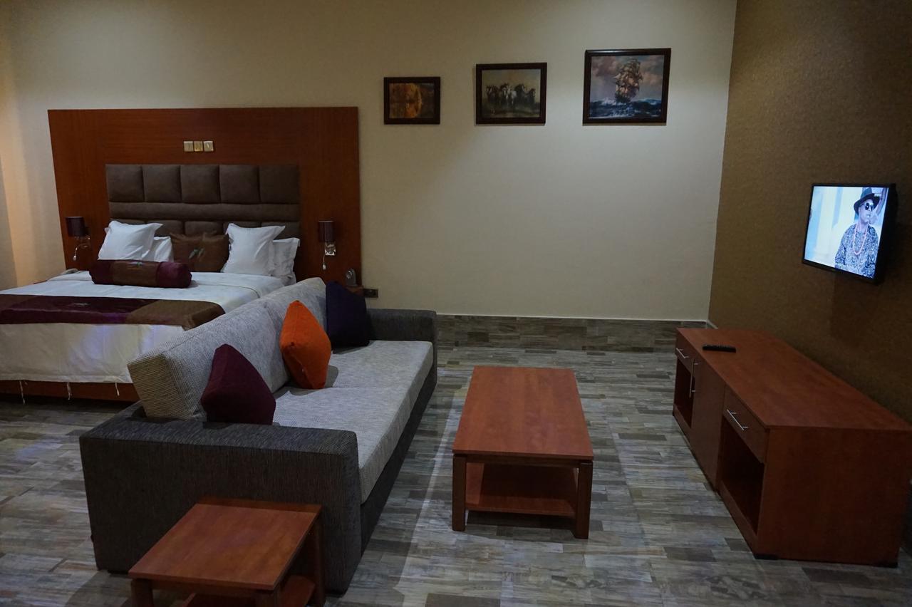 Aenon Suites Oshogbo Zewnętrze zdjęcie