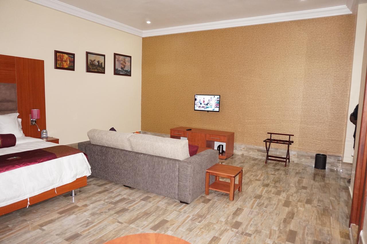 Aenon Suites Oshogbo Zewnętrze zdjęcie
