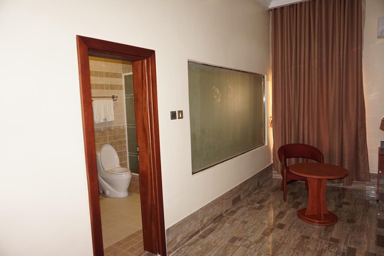 Aenon Suites Oshogbo Zewnętrze zdjęcie